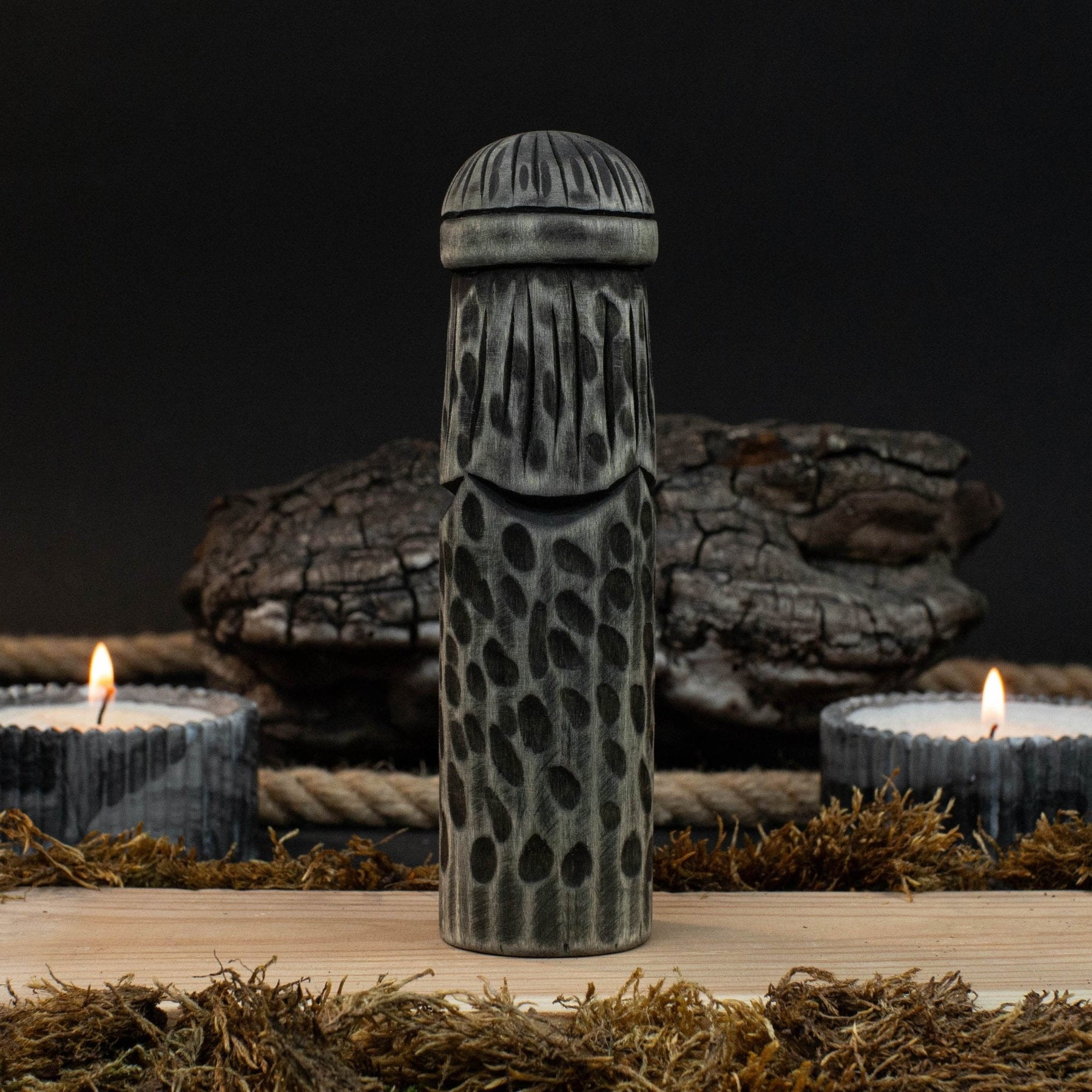 Hand-Carved Thor Figurine – 14 cm (5.7 inches) Wooden Scandinavian God Statue