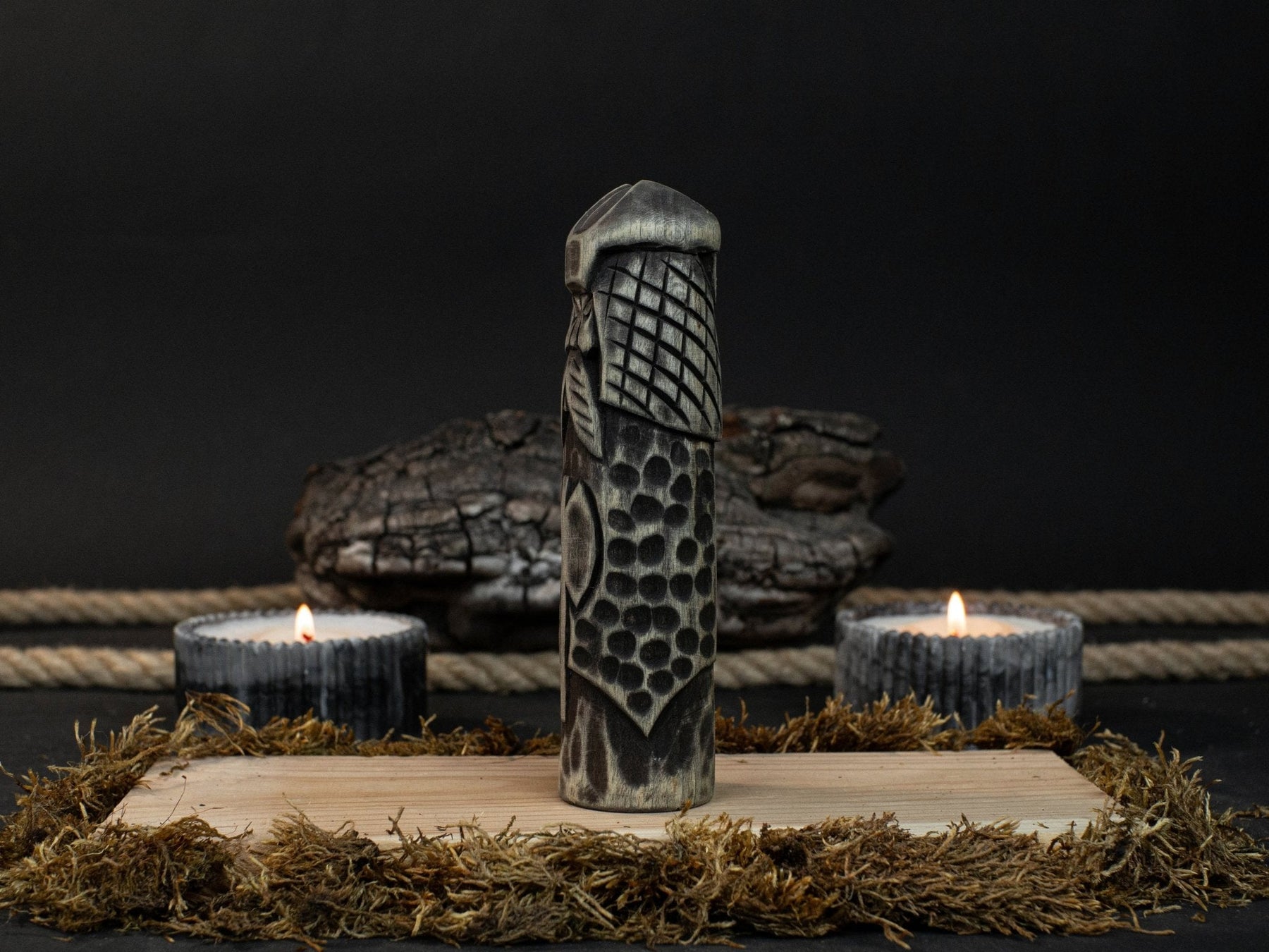 Hand-Carved Vidar Figurine – 14 cm (5.7 inches) Wooden Norse God of Vengeance Statue