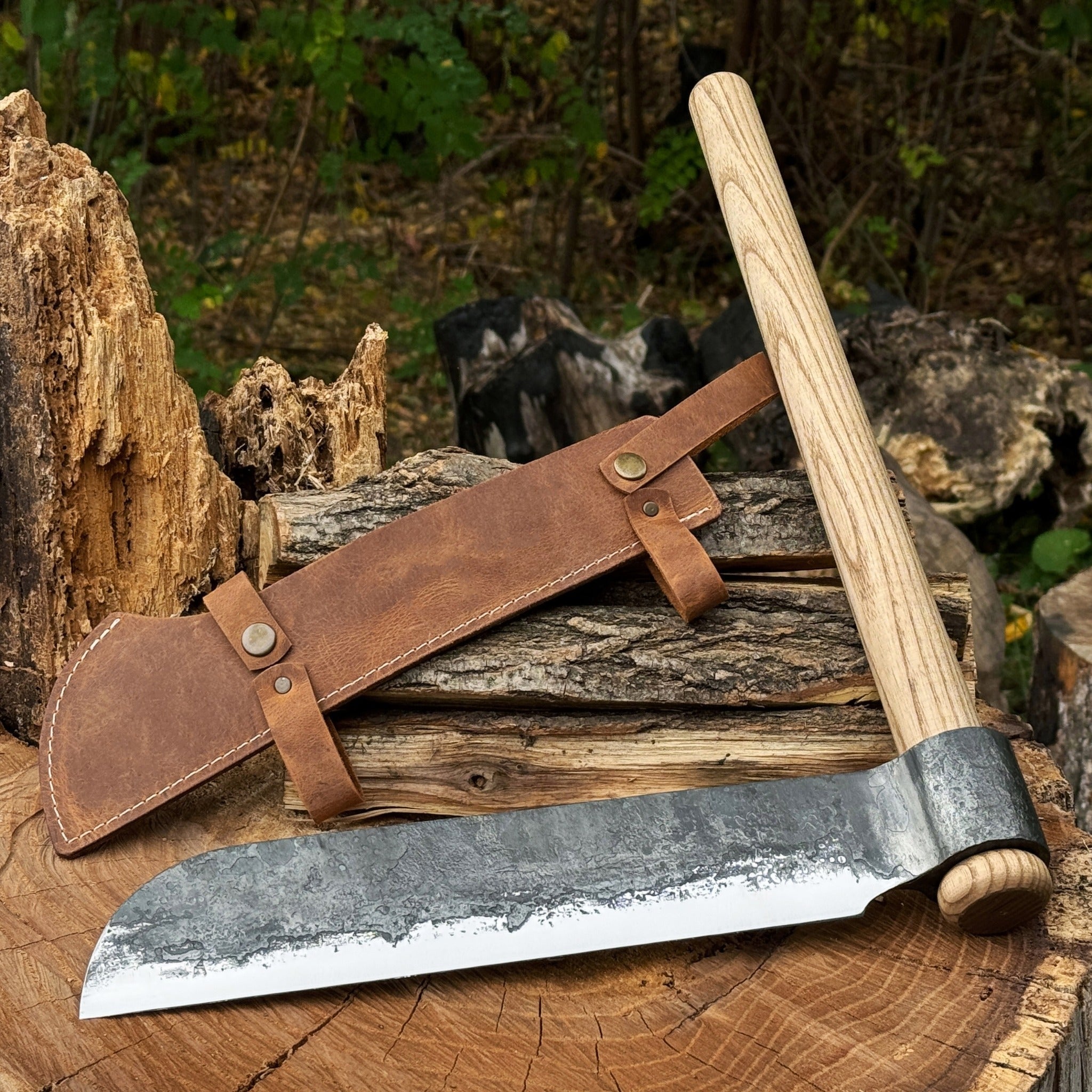 Hand-Forged Splitting Froe – Leather Sheath with Handle Holder