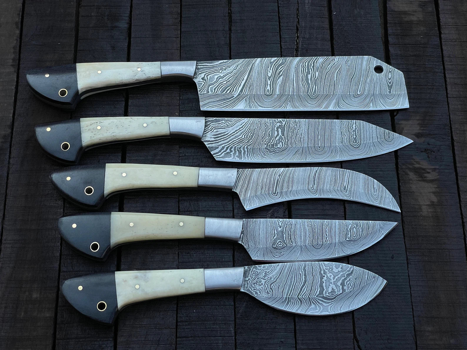 Damascus Chef Knife Set | 5-Piece | Twist Pattern | Camel Bone, Buffalo Horn & Steel Bolster