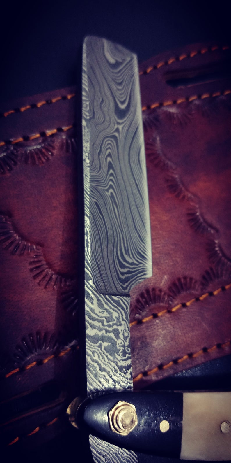 Handmade Damascus Steel Straight Folding Razor — Camel Bone, Red Exotic Wood & Buffalo Horn Handle