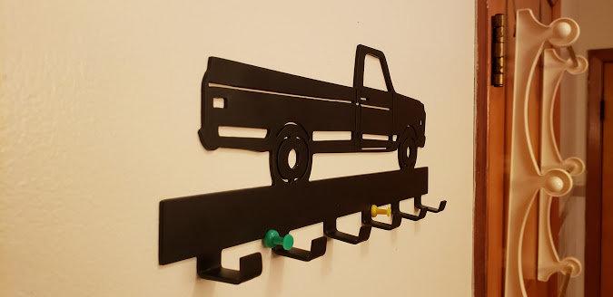 Ford Square Body Truck Keychain Rack – Steel Wall Mounted Classic Pickup Organizer