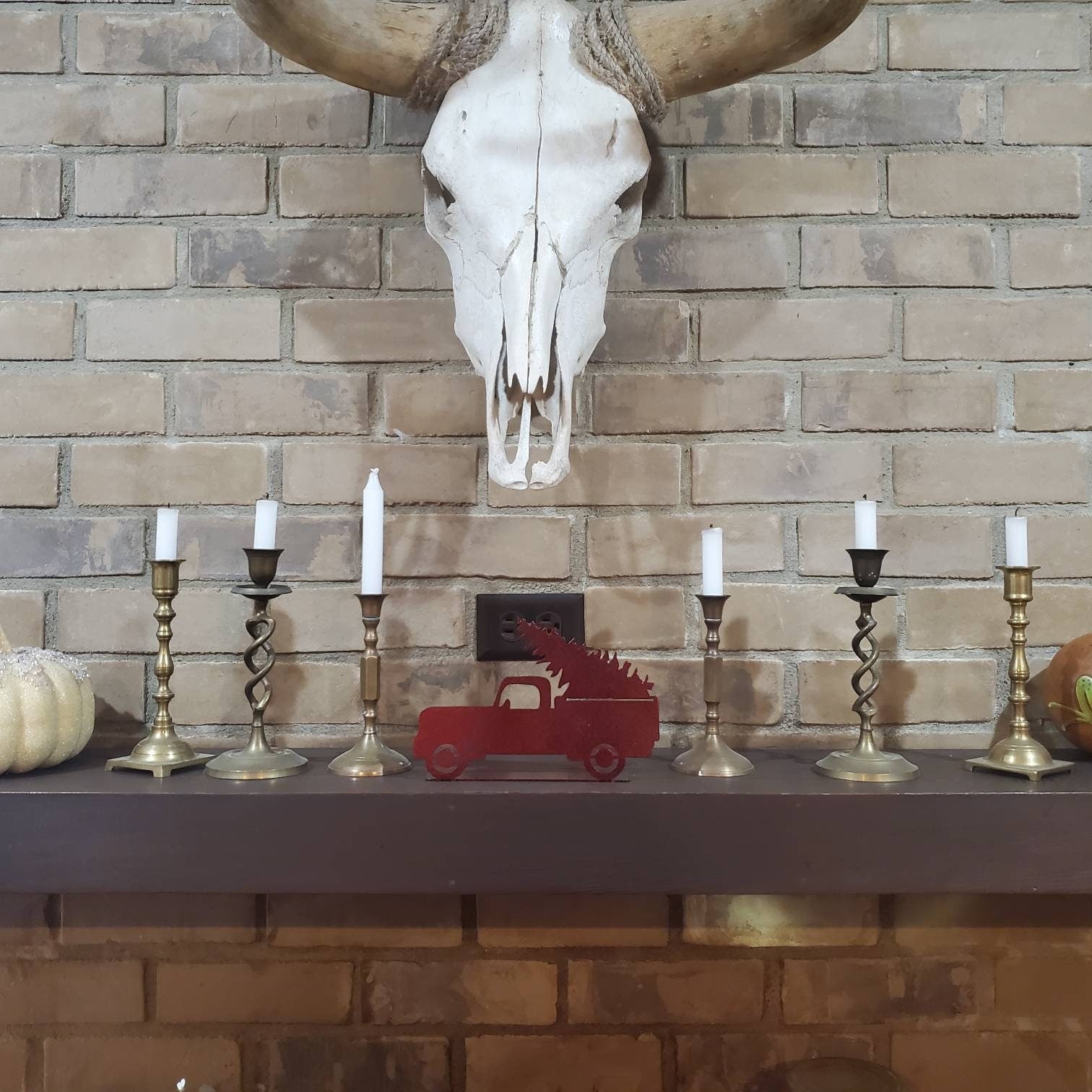 Red Christmas Truck Freestanding Mantle Decor – Vintage Holiday Metal Art Display