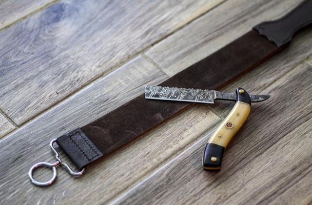 Handmade Damascus Steel Straight Folding Razor — Camel Bone & Buffalo Horn Handle
