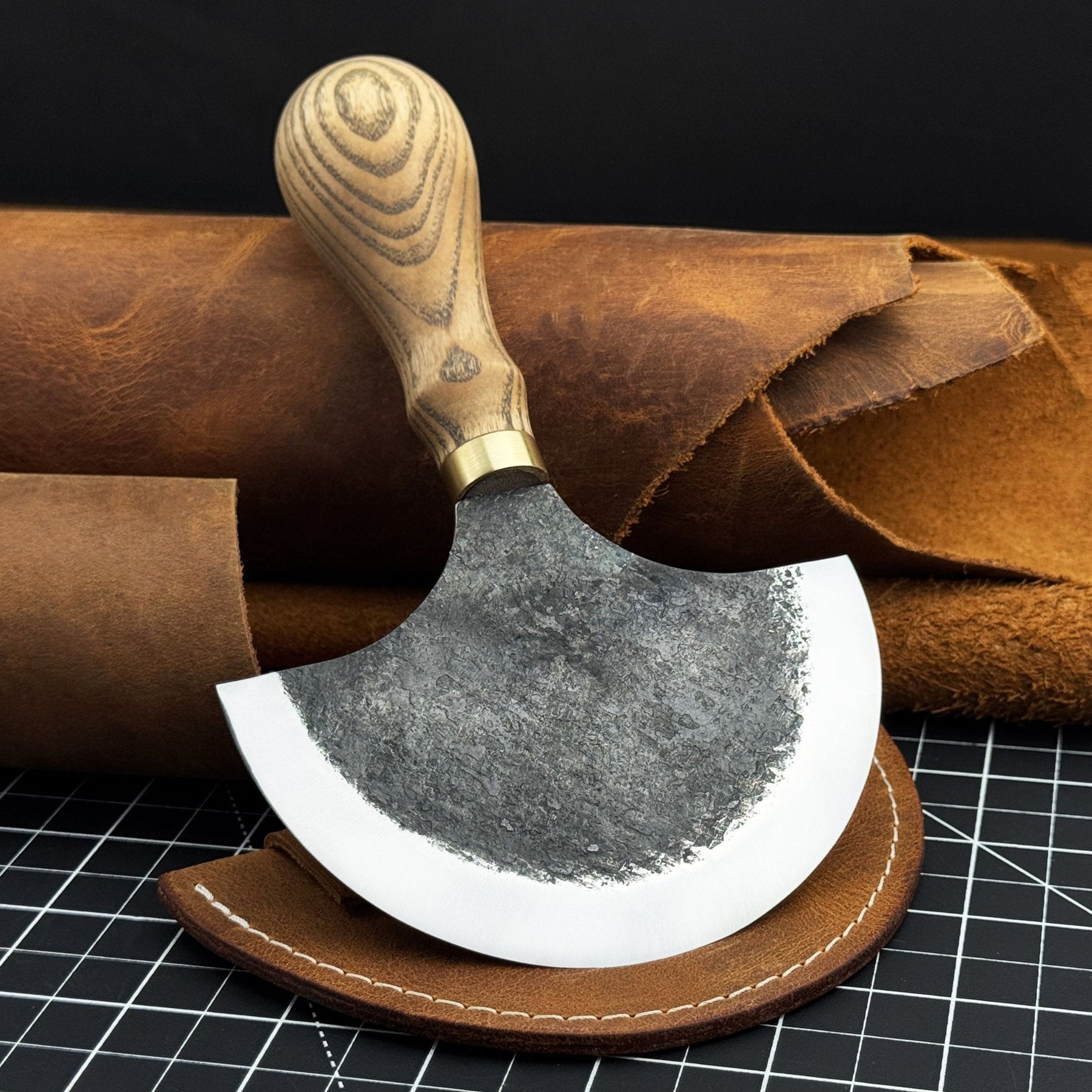 Leather Round (Half Moon) Knife, 10.5 cm (4.1 inches)