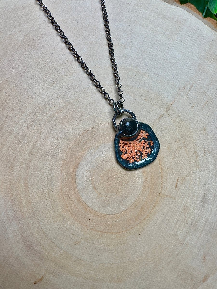 Ondina- Obsidian and Flower Necklace by Copper Ashes