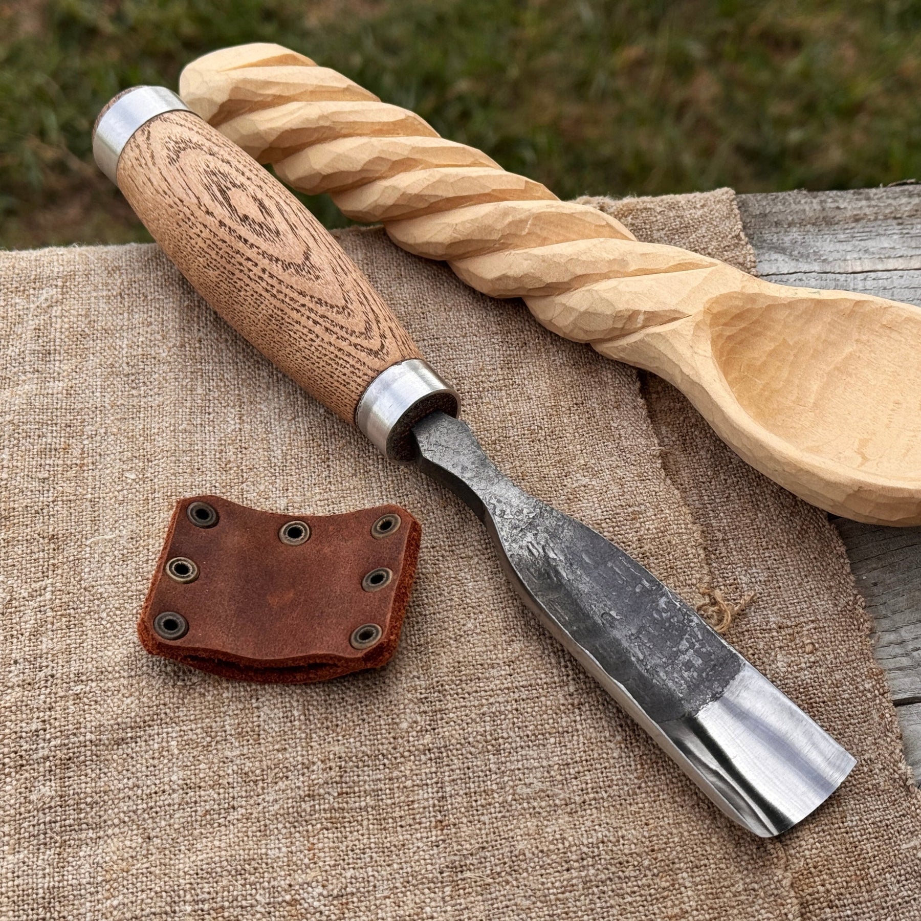 Straight Gouge (Rounded Chisel), 10 - 45 mm (0.4 - 1.8 inches)