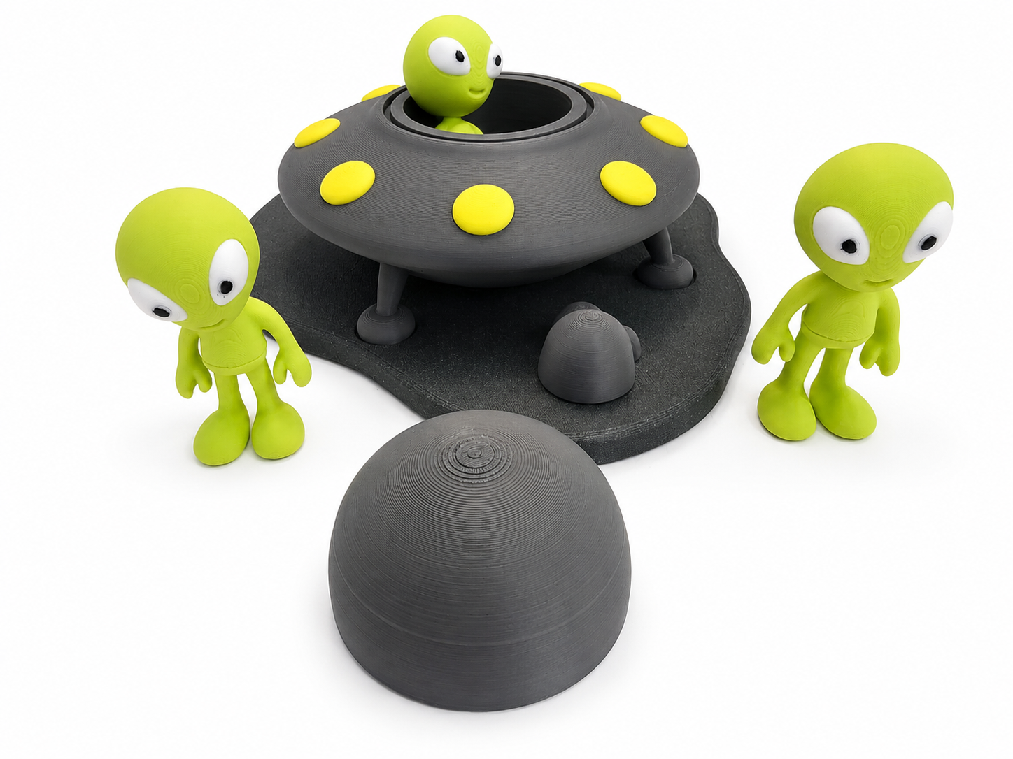Full view of The Tween Space 3D printed alien UFO playset with green alien figures and gray spaceship